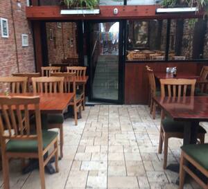 Agora Meyhanesi 1890 Balat Istanbul